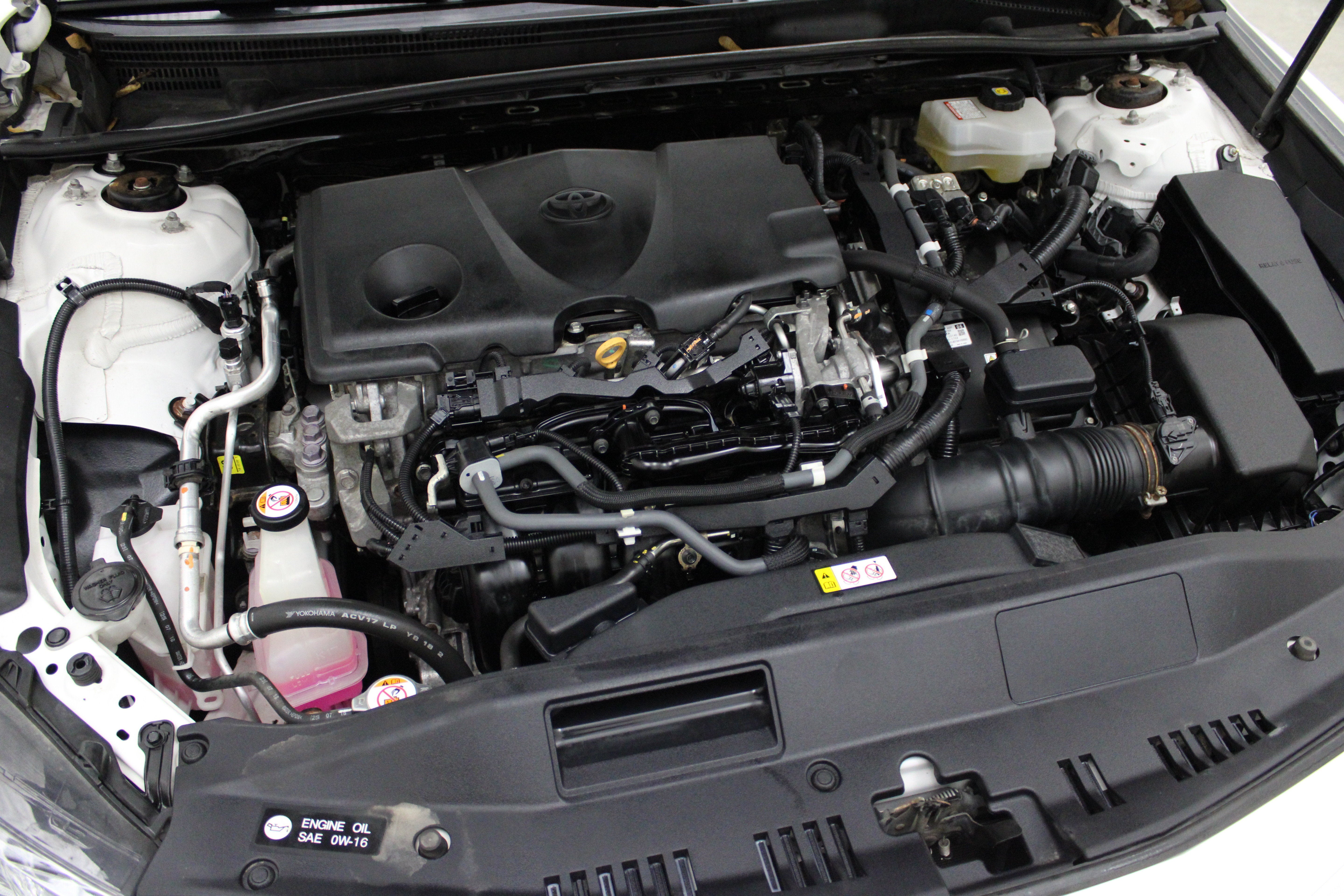 2019 Toyota Camry Hybrid LE