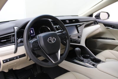 2019 Toyota Camry Hybrid LE