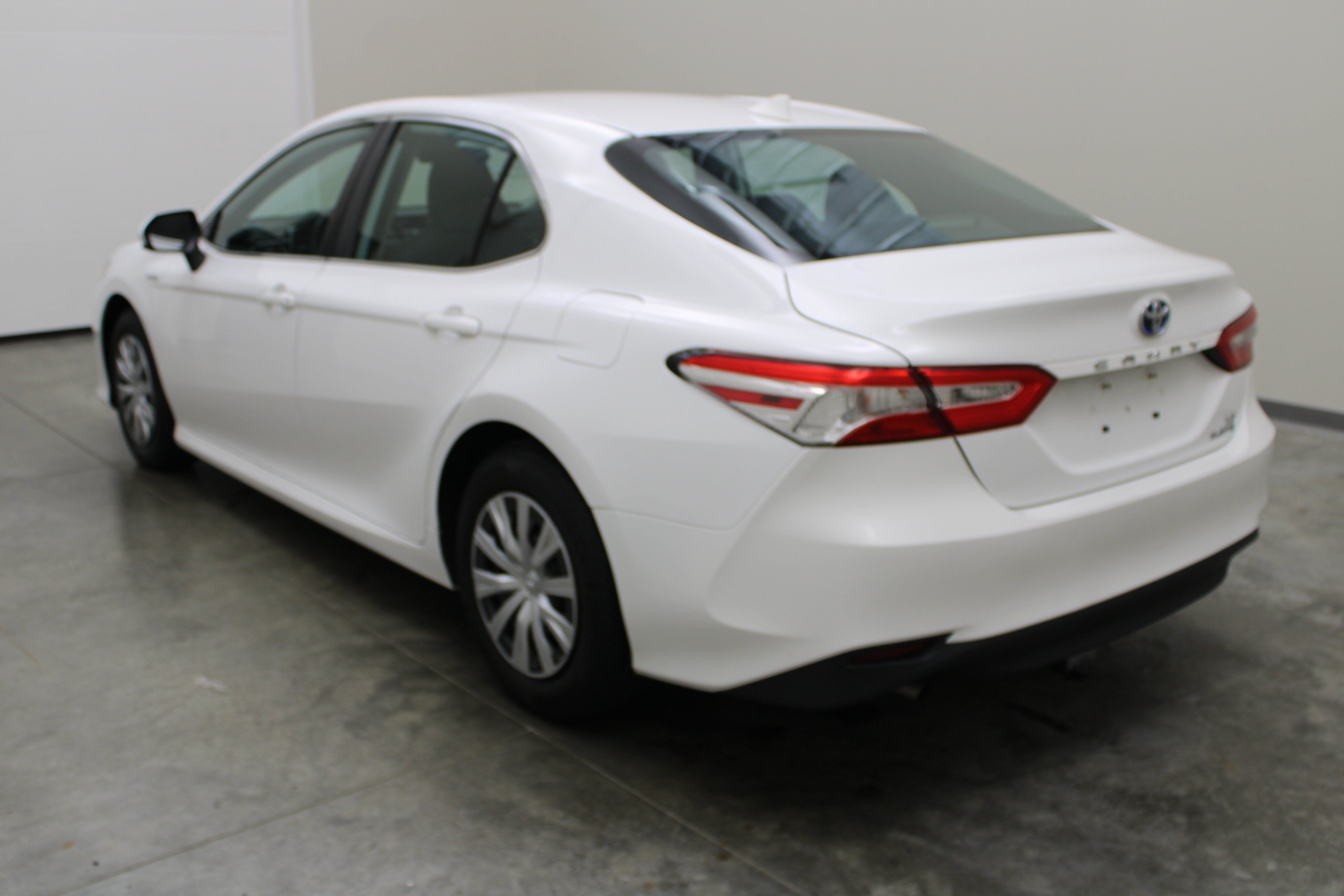2019 Toyota Camry Hybrid Hybrid LE