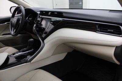 2020 Toyota Camry Hybrid LE