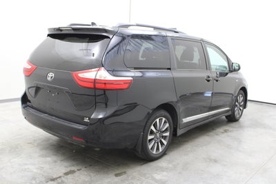 2019 Toyota Sienna LE