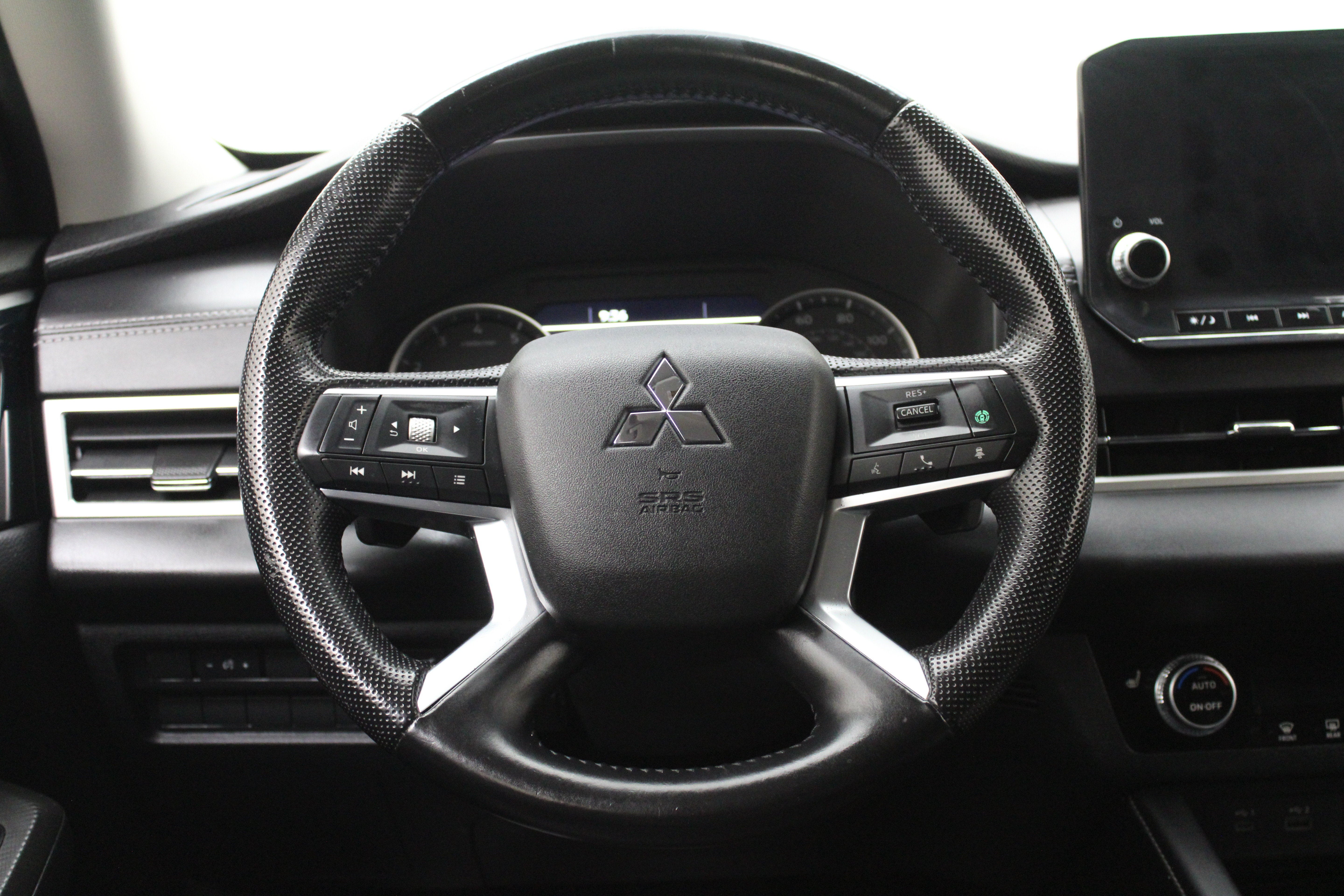 2022 Mitsubishi Outlander SE