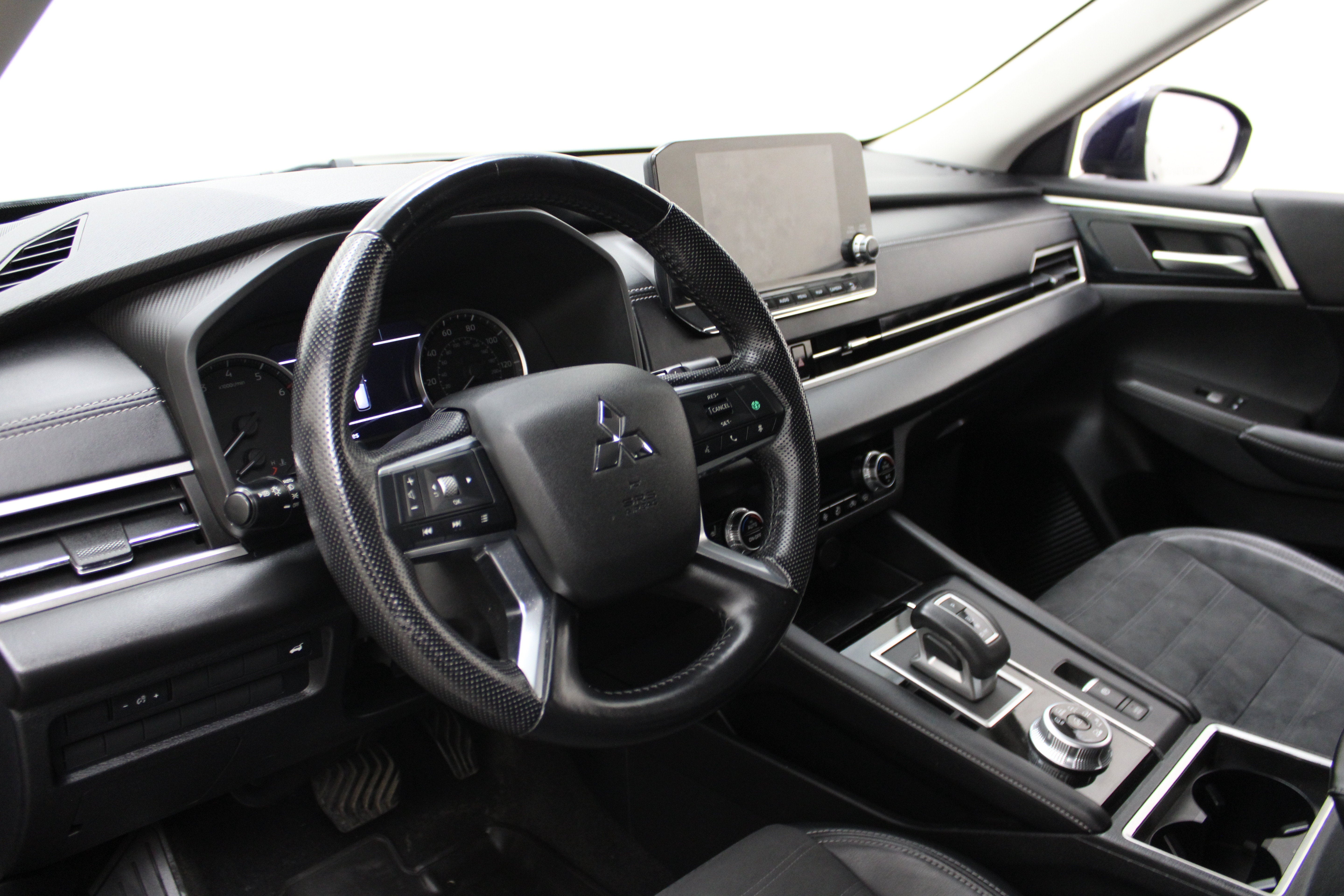2022 Mitsubishi Outlander SE