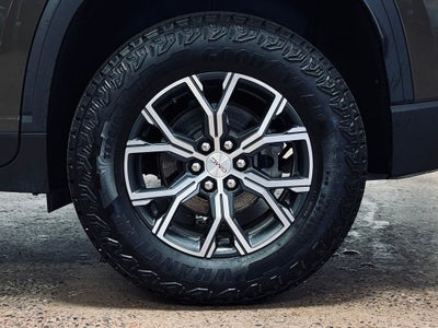 2024 GMC Acadia AT4