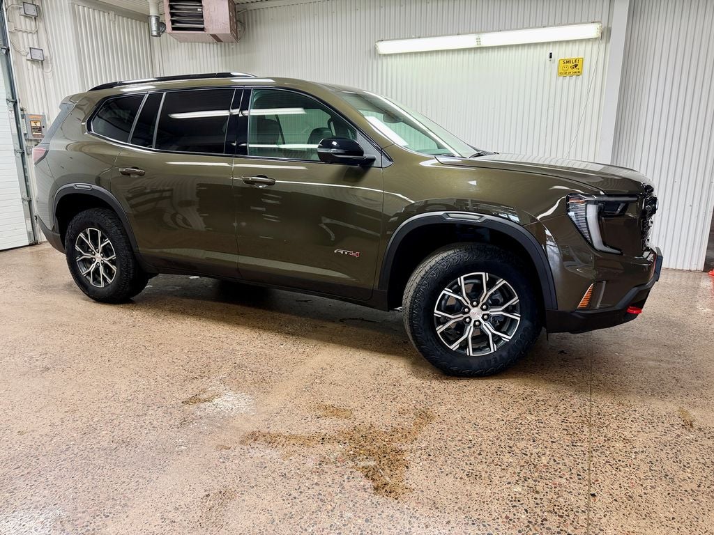 2024 GMC Acadia AT4