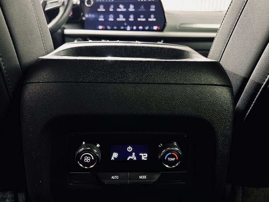 2024 Chevrolet Traverse LT 2LT