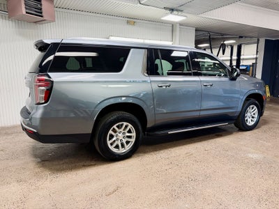 2022 Chevrolet Suburban LT