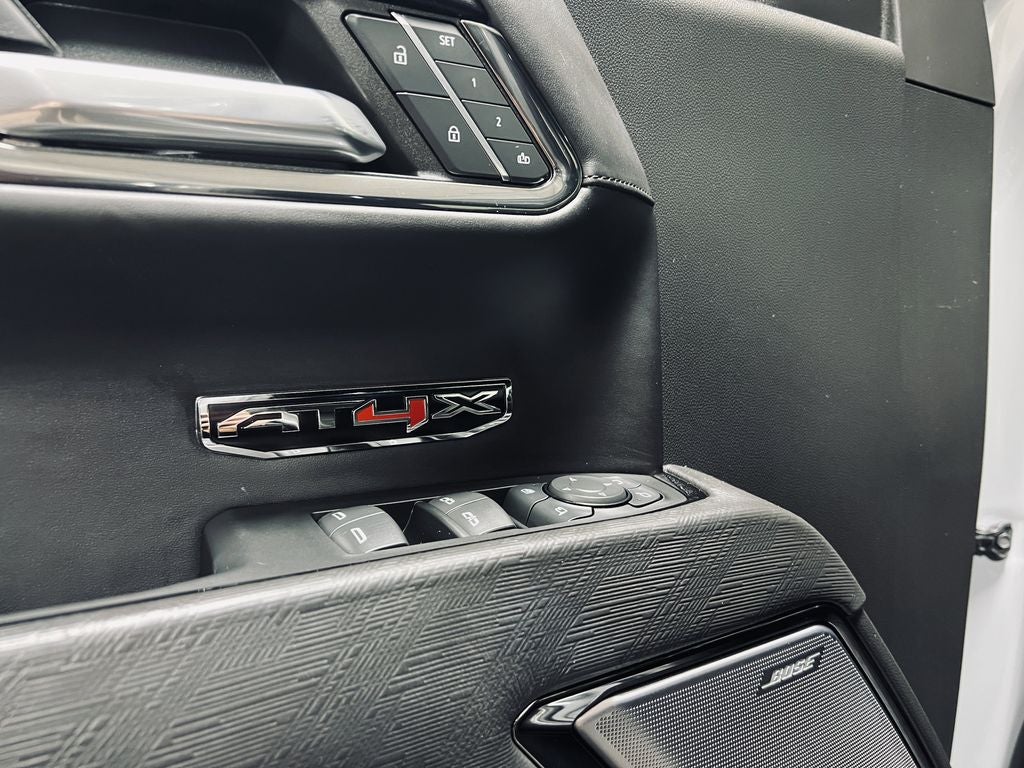 2024 GMC Sierra 1500 AT4X
