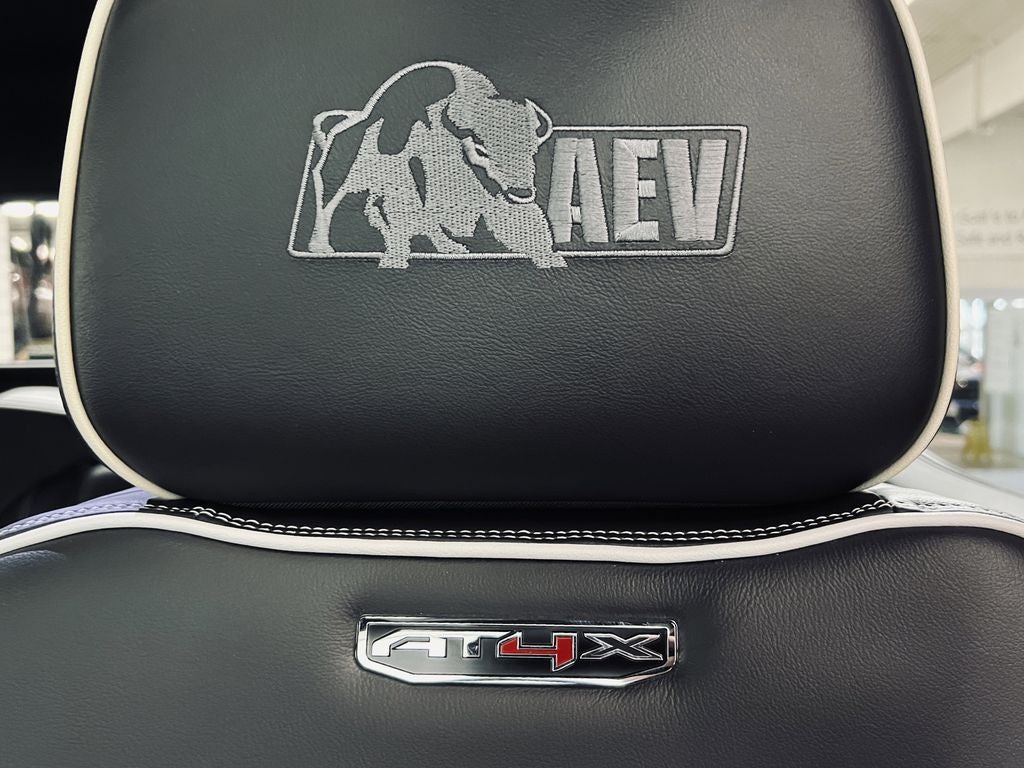 2024 GMC Sierra 1500 AT4X