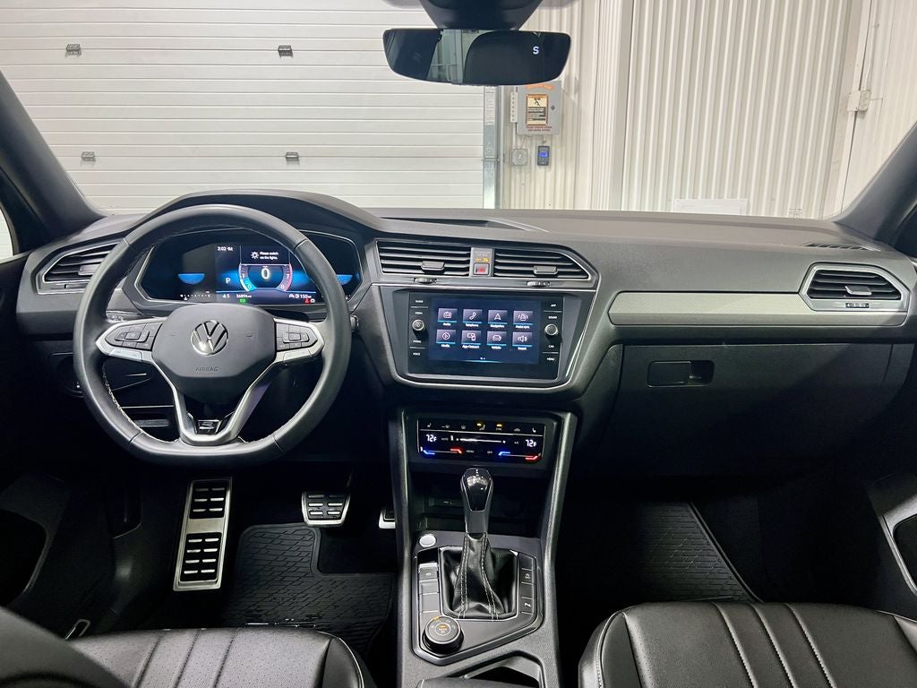 2023 Volkswagen Tiguan 2.0T SE R-Line Black