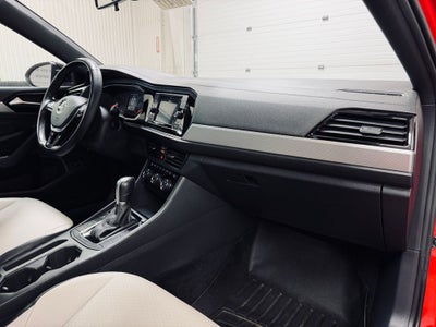 2019 Volkswagen Jetta R-Line