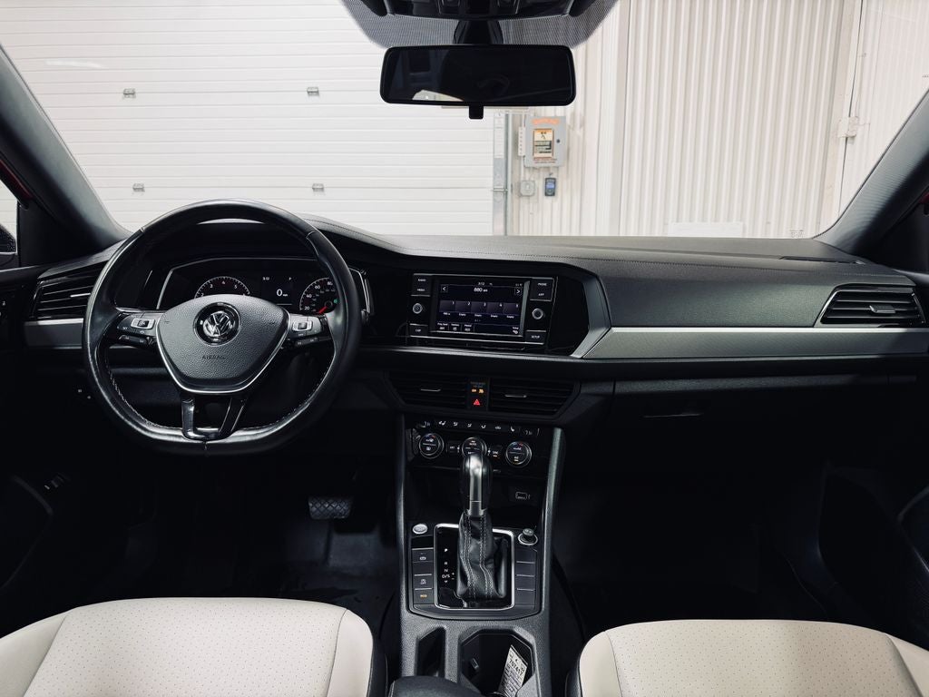 2019 Volkswagen Jetta R-Line