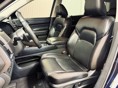 2022 Nissan Pathfinder SL