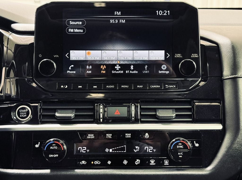 2022 Nissan Pathfinder SL